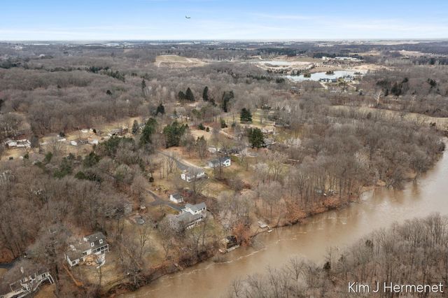 7544 Thornapple River Drive, Caledonia, MI 49316