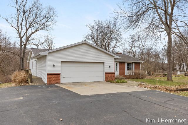 7544 Thornapple River Drive, Caledonia, MI 49316