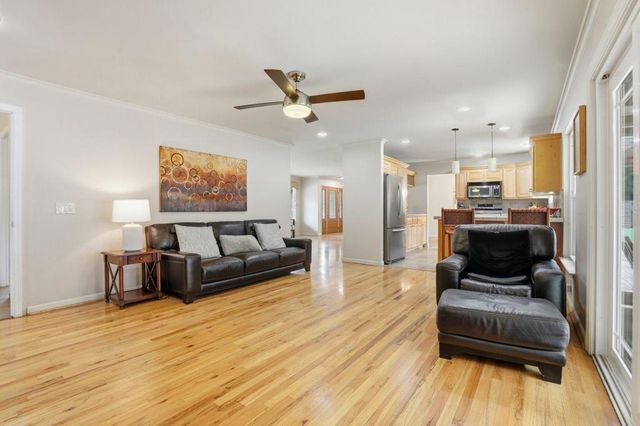 27412 Vista Del Toro Place, Salinas, CA 93908