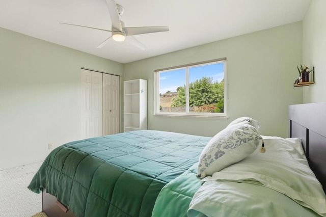 27412 Vista Del Toro Place, Salinas, CA 93908