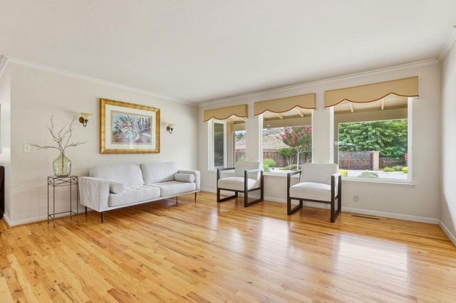 27412 Vista Del Toro Place, Salinas, CA 93908