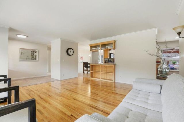 27412 Vista Del Toro Place, Salinas, CA 93908