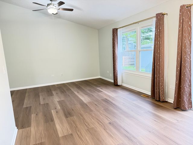 503 Lasalle Lane 503, Buffalo Grove, IL 60089