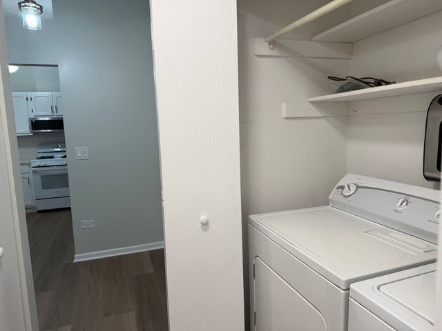 503 Lasalle Lane 503, Buffalo Grove, IL 60089
