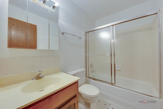 503 Lasalle Lane 503, Buffalo Grove, IL 60089