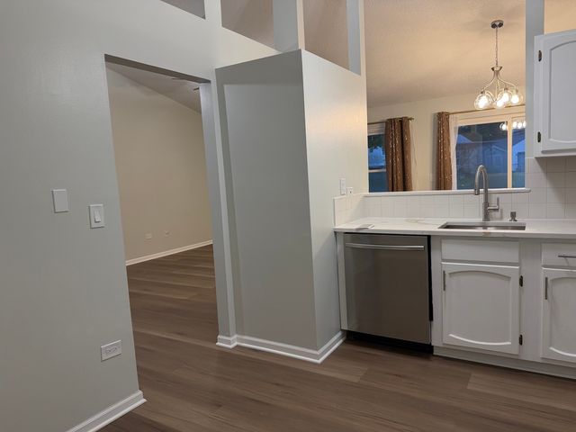 503 Lasalle Lane 503, Buffalo Grove, IL 60089