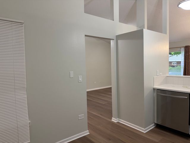 503 Lasalle Lane 503, Buffalo Grove, IL 60089