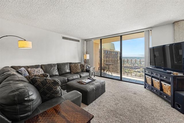 1020 15th Street 33A, Denver, CO 80202