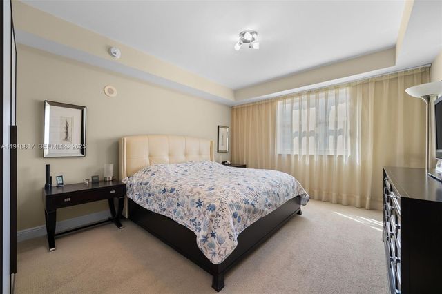 20000 E Country Club Dr 1002, Aventura, FL 33180