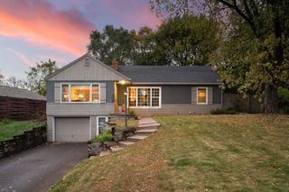 2075 Dorothy Avenue, White Bear Lake, MN 55110