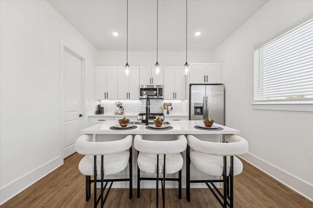 5616 Azores, Houston, TX 77091