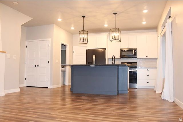 246 S MEADOWBROOK CT, Saratoga Springs, UT 84045