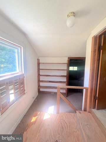 403 CHAIRVILLE RD, Southampton, NJ 08088