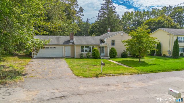 82 Sande Avenue, Waterbury, CT 06710