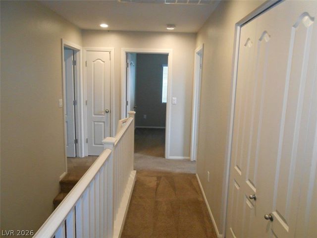 10420 September Flower Street, Las Vegas, NV 89183