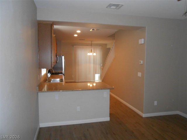 10420 September Flower Street, Las Vegas, NV 89183