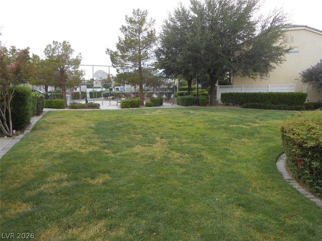 10420 September Flower Street, Las Vegas, NV 89183