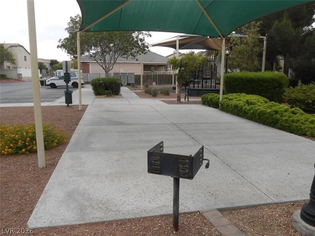10420 September Flower Street, Las Vegas, NV 89183