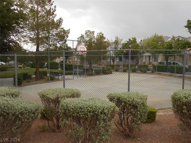 10420 September Flower Street, Las Vegas, NV 89183