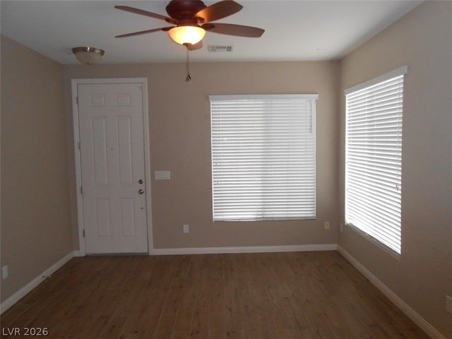 10420 September Flower Street, Las Vegas, NV 89183