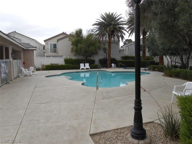 10420 September Flower Street, Las Vegas, NV 89183