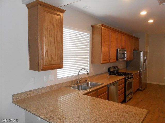 10420 September Flower Street, Las Vegas, NV 89183
