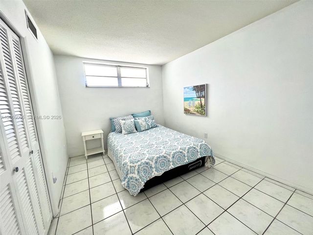 3030 Marcos Drive T302, Aventura, FL 33160
