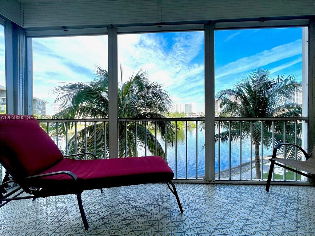 3030 Marcos Drive T302, Aventura, FL 33160
