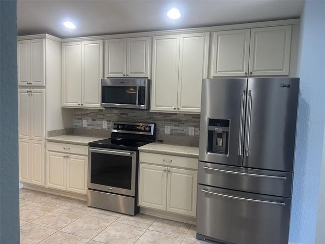 4986 BELTED KINGFISHER DRIVE, Oxford, FL 34484