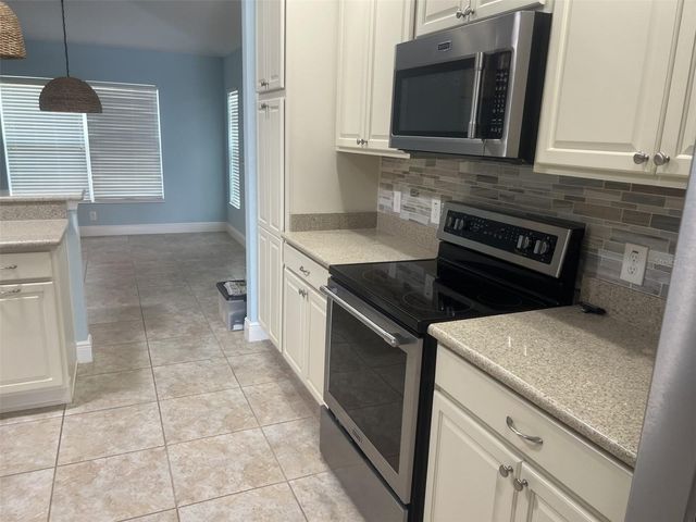 4986 BELTED KINGFISHER DRIVE, Oxford, FL 34484