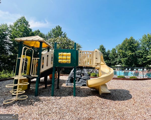 256 Highland Pointe Circle E, Dawsonville, GA 30534