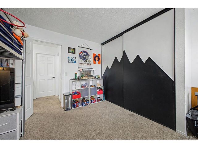 8952 W Dartmouth Pl, Lakewood, CO 80227