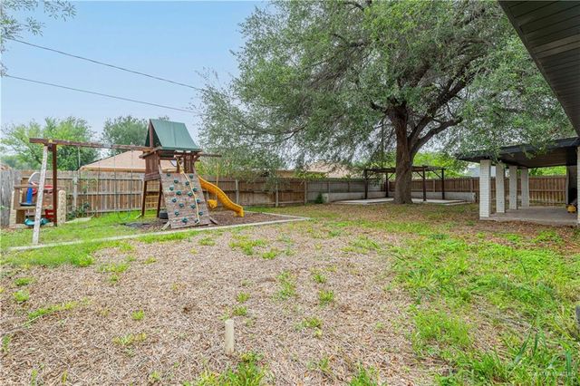 2416 Cottonwood Street, Mission, TX 78574