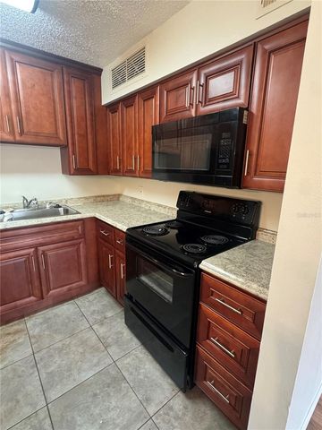 320 BLACK OAK COURT 207, Altamonte Springs, FL 32701