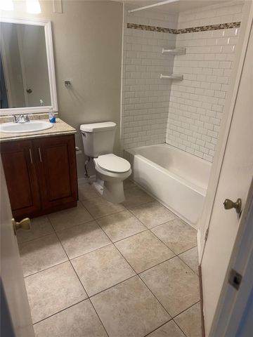 320 BLACK OAK COURT 207, Altamonte Springs, FL 32701