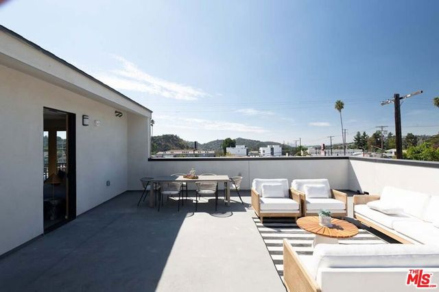 6320 Garvanza Avenue 109, Los Angeles, CA 90042