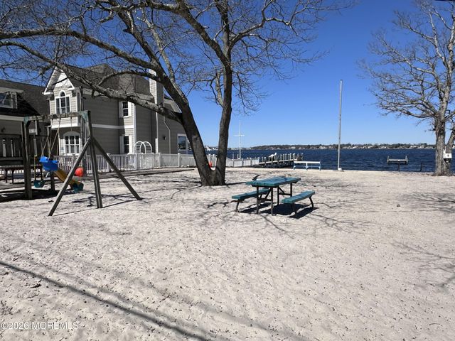 7 Nejecho Drive, Brick, NJ 08723