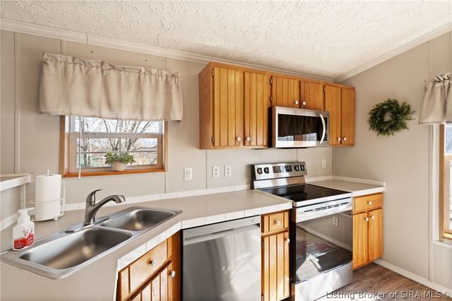 4618 Rivers Edge Drive, Charlestown, IN 47111