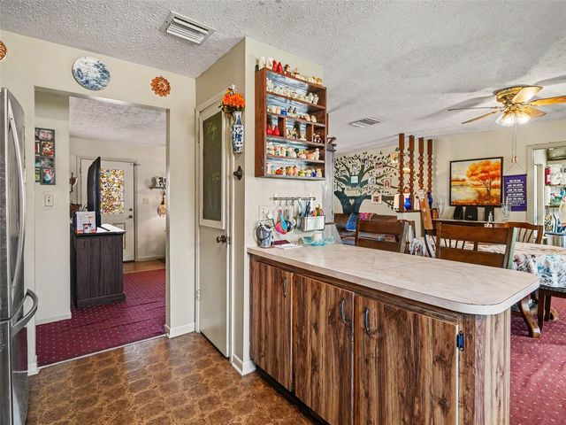 11207 CREEKVIEW DR, Riverview, FL 33569