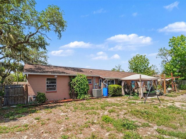 11207 CREEKVIEW DR, Riverview, FL 33569