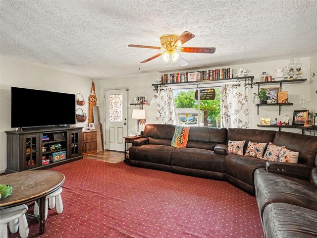 11207 CREEKVIEW DR, Riverview, FL 33569