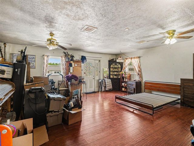 11207 CREEKVIEW DR, Riverview, FL 33569