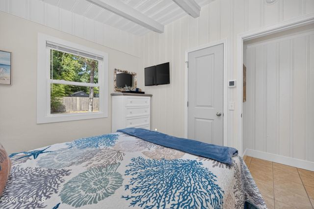 105 SE 76th Street, Oak Island, NC 28465