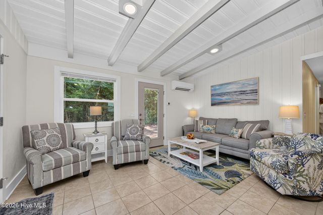 105 SE 76th Street, Oak Island, NC 28465