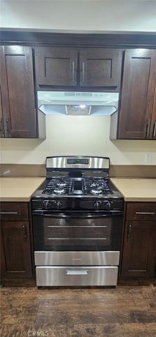 611 E 75th Street, Los Angeles, CA 90001