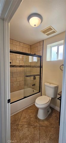 611 E 75th Street, Los Angeles, CA 90001