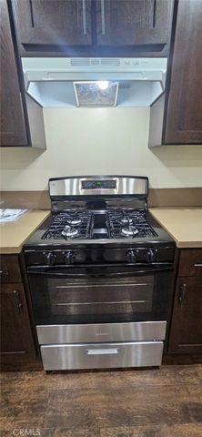 611 E 75th Street, Los Angeles, CA 90001