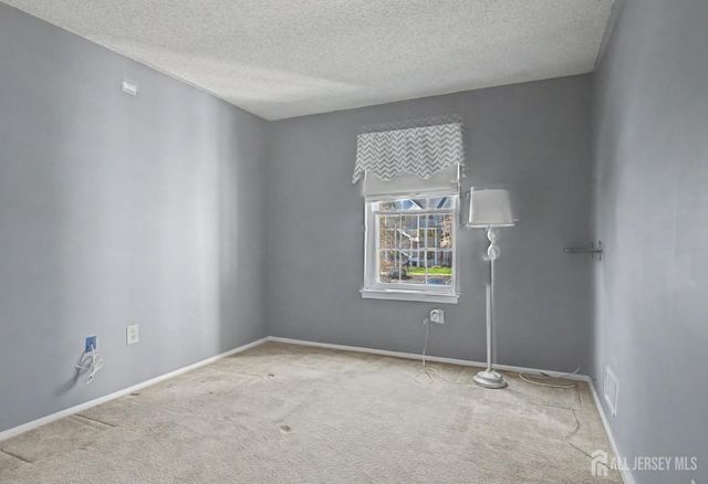 8 Clay Street, North Brunswick, NJ 08902