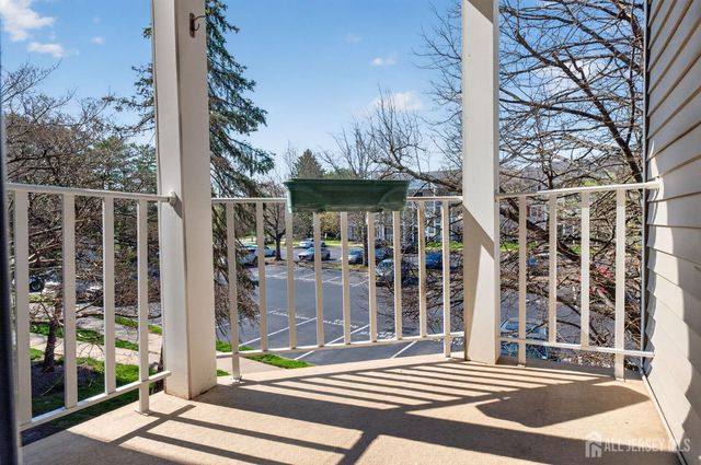 8 Clay Street, North Brunswick, NJ 08902