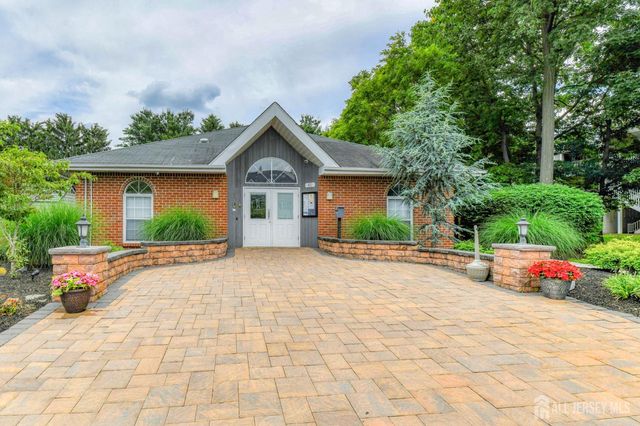 8 Clay Street, North Brunswick, NJ 08902